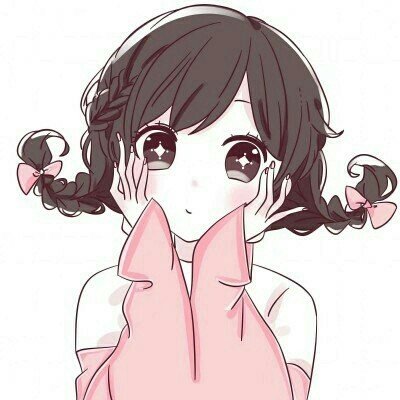 女子亲宝宝脚丫嘴唇肿成香肠